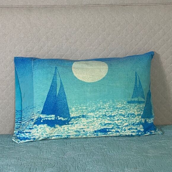 Vintage King Pillow case w/sail boats and ocean scene 70s - Picture 1 of 4